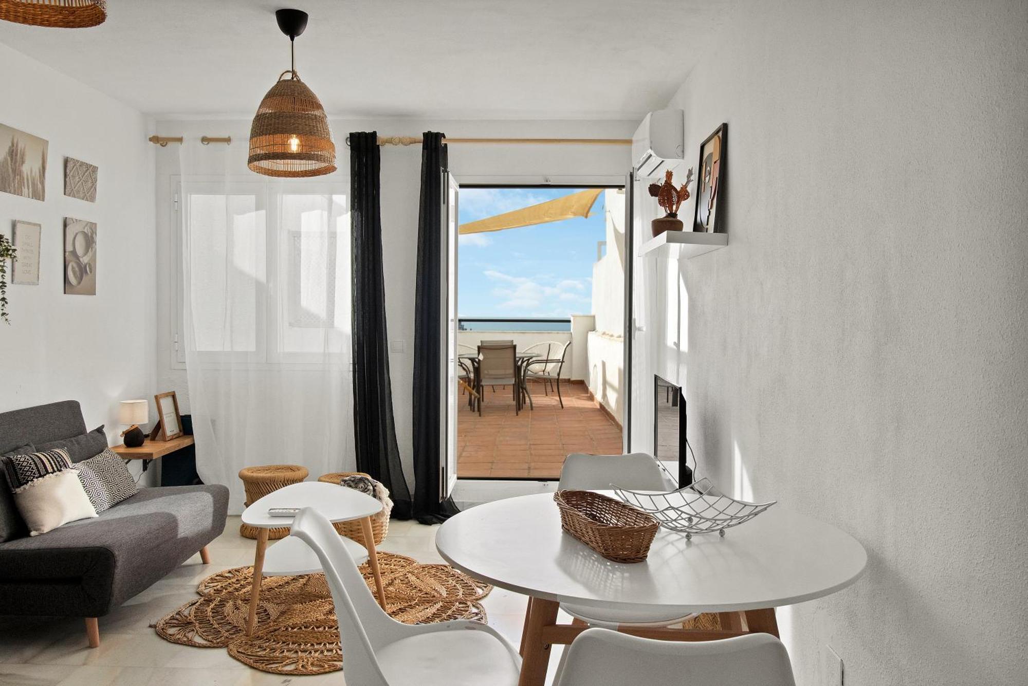Apartament Duplex Estilo Boho Con Increible Terraza Y Vistas Al Mar En Estepona - Las Abejeras 609 Zewnętrze zdjęcie